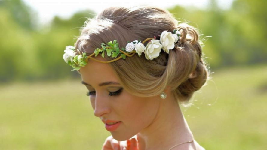 Rustic Wedding Hairstyles That Will Make You Look Like a Goddess
